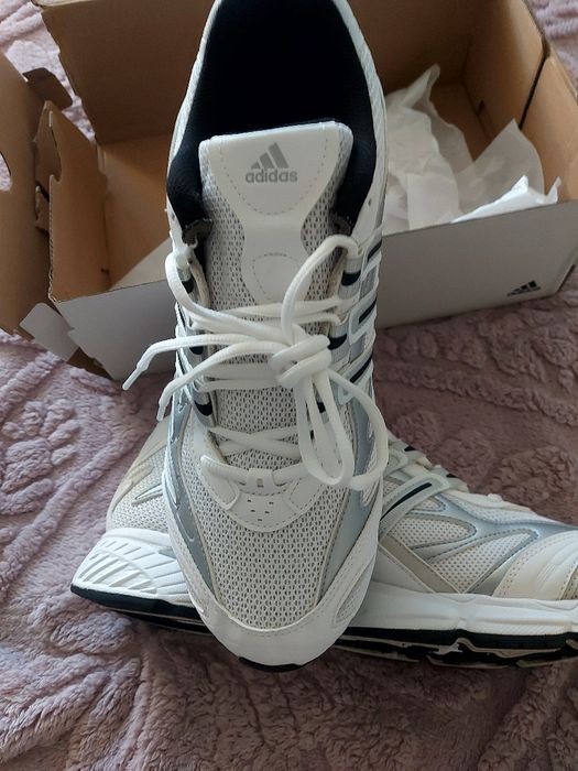 маратонки Adidas 47