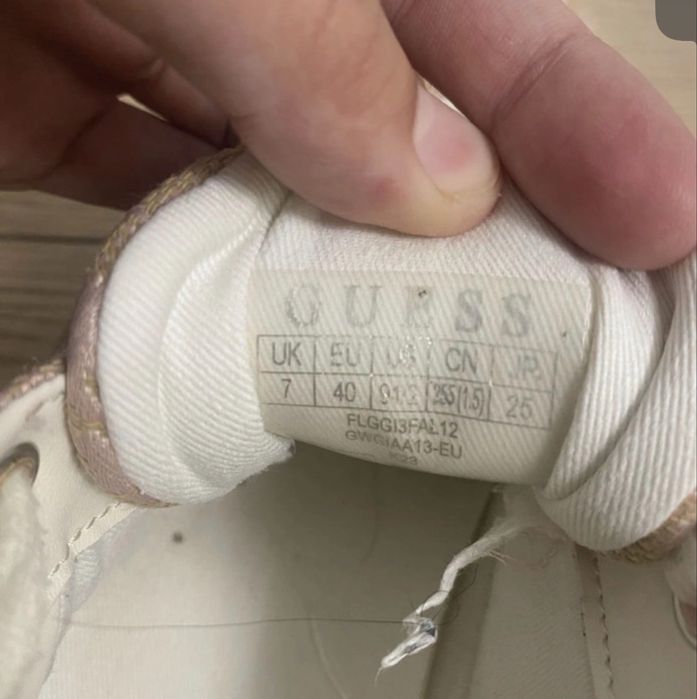 Papuci guess originali