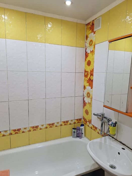 Продам 2 ком квартиру,ленинградка