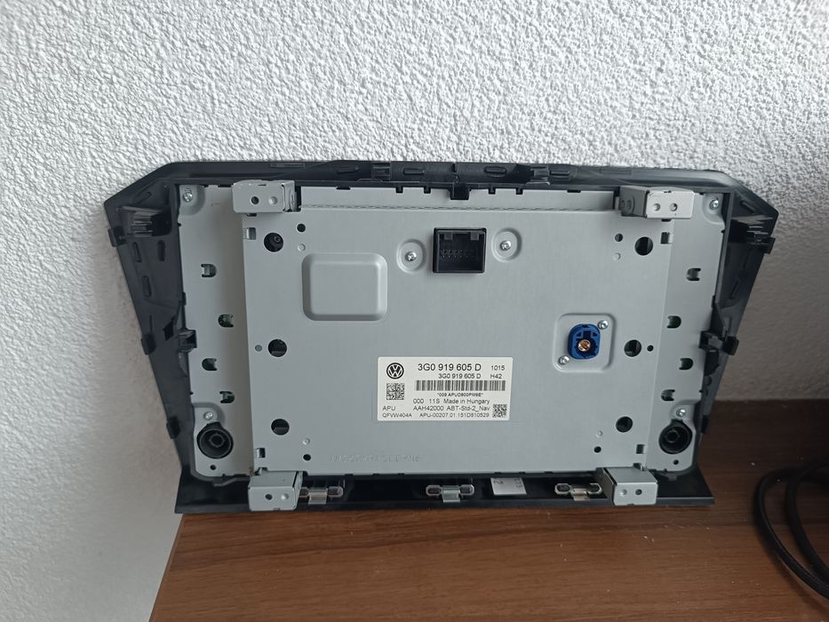 Vând display 5g0919606 5g0919605 Rama inclusa in pret