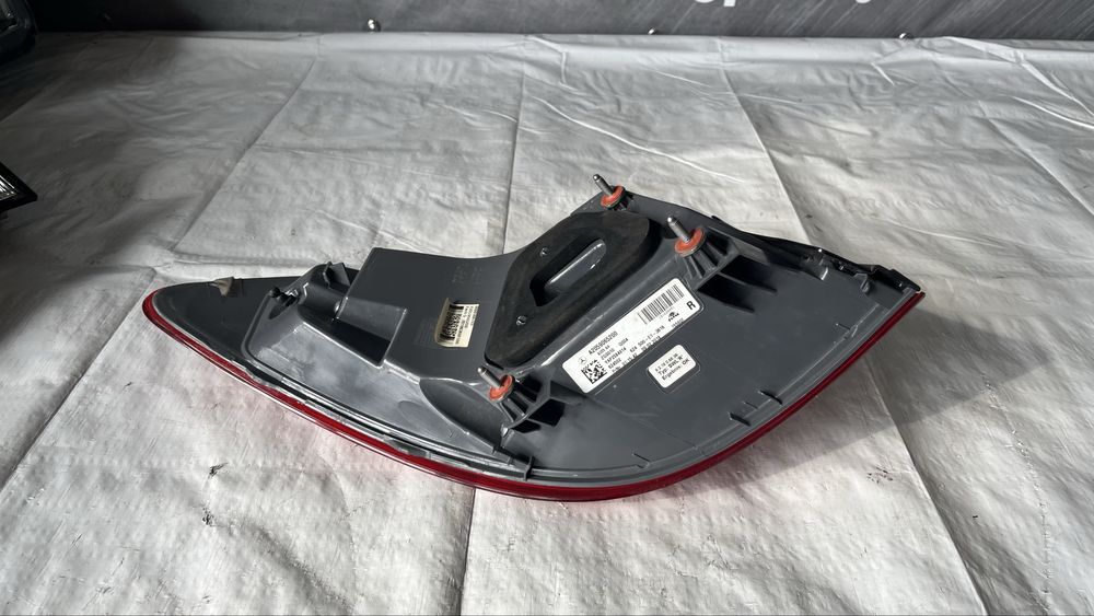 десен стоп Mercedes C W205 (2014-2018)