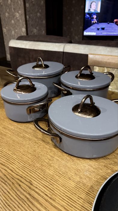 Продам кастрюли сковородки чаша мультиварки