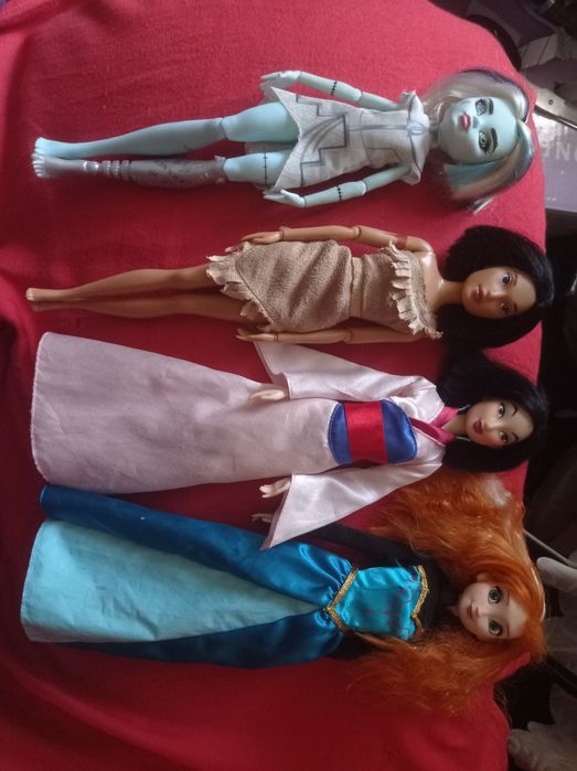 Monster high и Disney dolls
