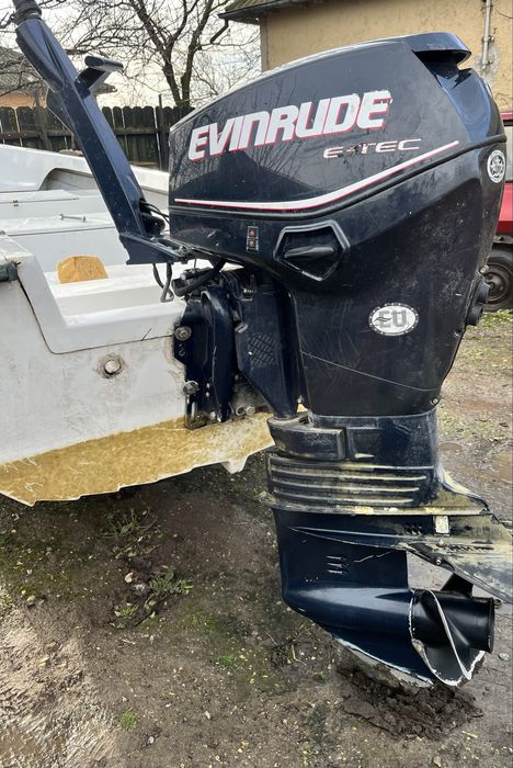 Dezmembrez Evinrude E tec 40 cp