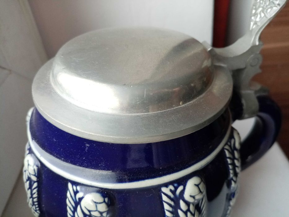 Halbă, cu capac zinc, perfect estetică și funcțională, stantata Merzi