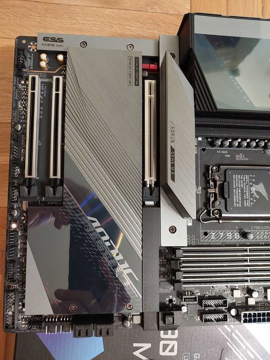 Gigabyte Z790 Aorus Master Wi-Fi DDR5