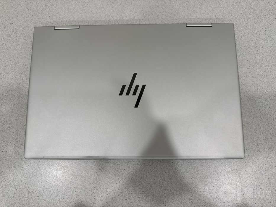 Hp enwe 360 core i5 8/512
