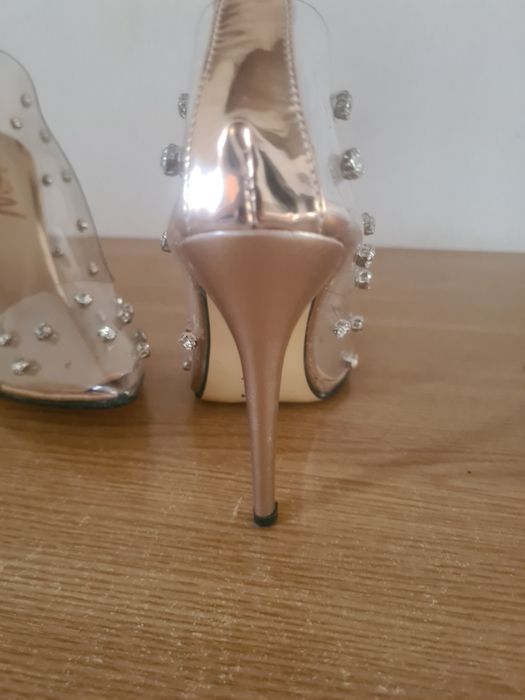 Pantofi dama mar 37 la 100 lei Timișoara