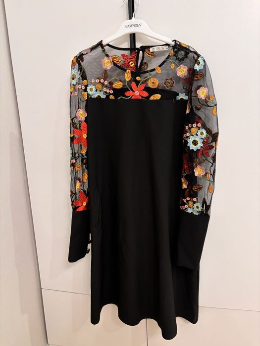 Вечернее женское платье