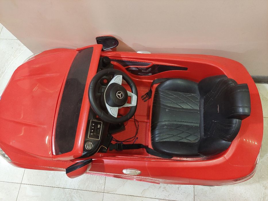 Кола с дистанционно за деца