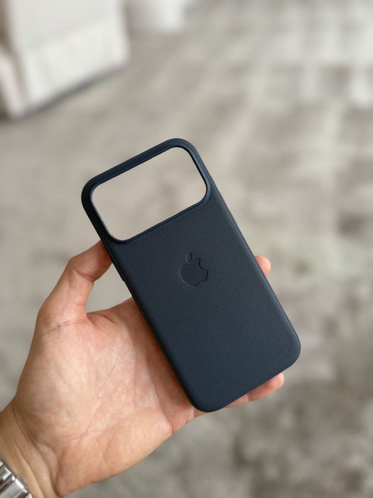 Husa Apple iPhone 17 Pro Max TechWoven cu MagSafe