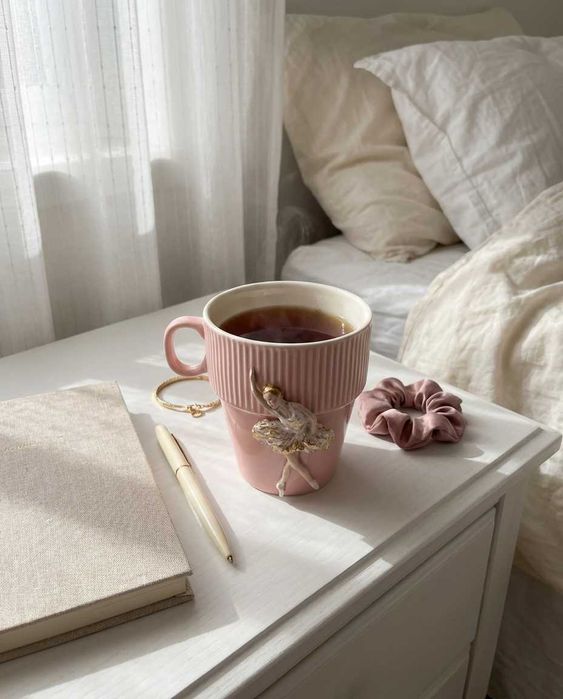 Căni lucrate manual