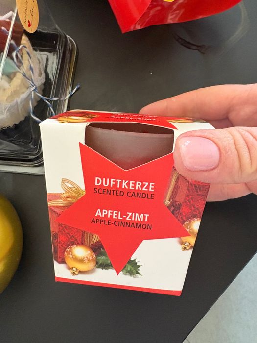 6 броя свещи нови