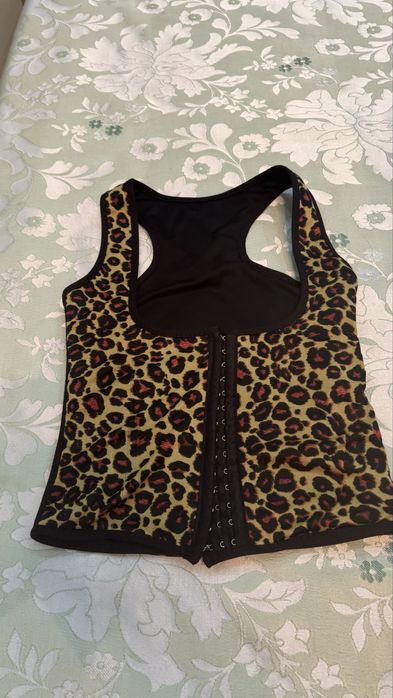 женские юбки и корсет