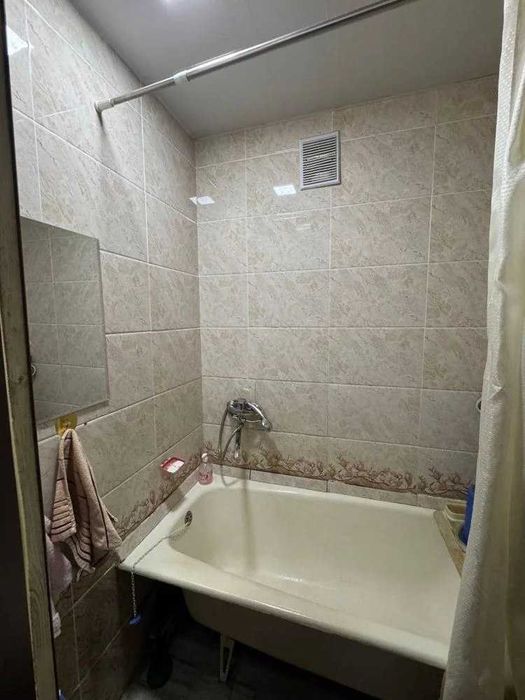 2-к квартира, 58 м², 4/5 эт. Тузель 1 недалеко от Кадышева базара.