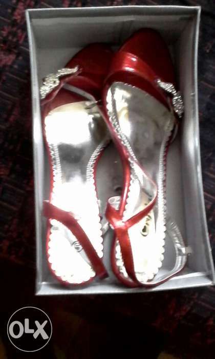 sandale damă vișinii