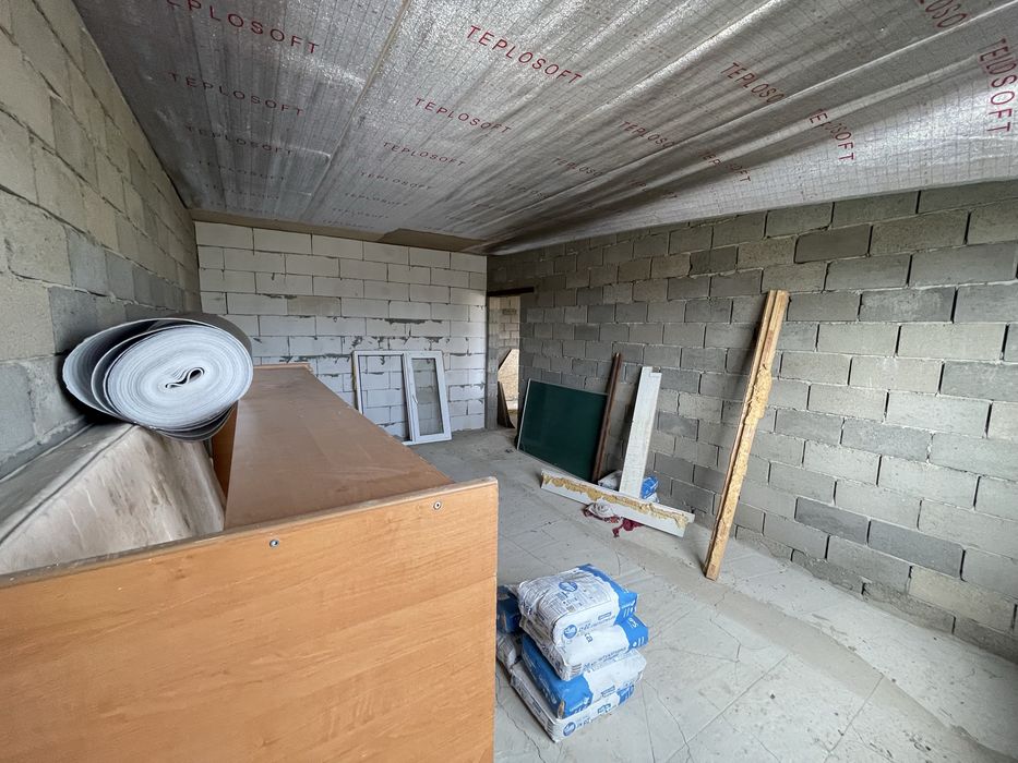 Аралтал новый незаконченный дом