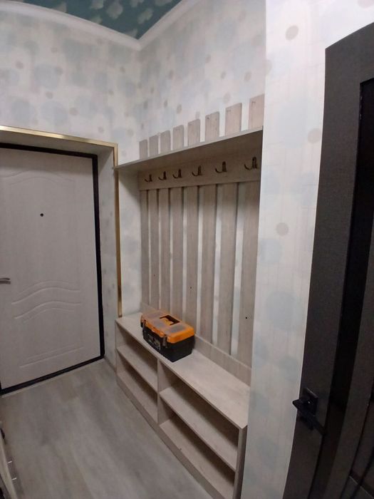 Buyurtma mebel har hil fasoʻndagi  Prixoshkalar siz xoxlagan ranglarda