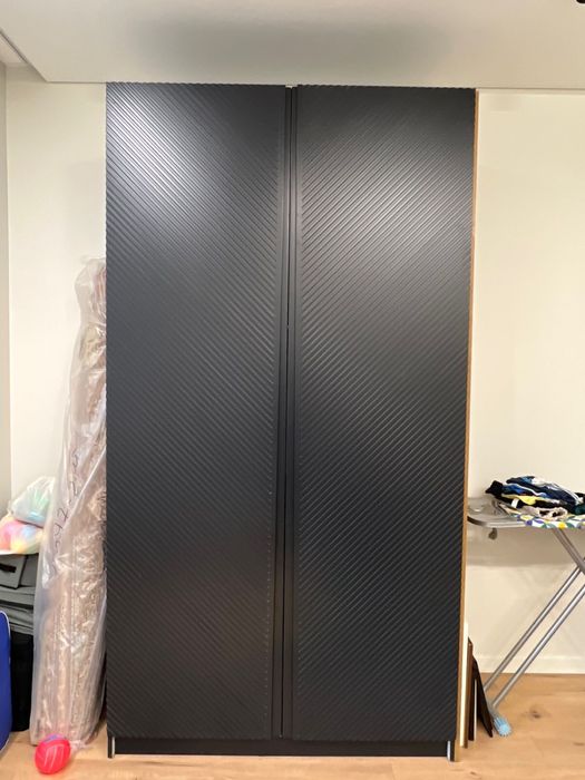 Продам шкаф 140х60х270