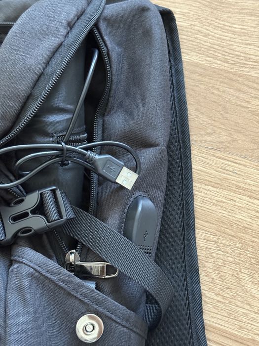 Раница Kono за лаптоп с usb порт, водоустойчива