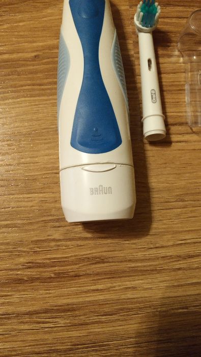 Зубная щётка электрический