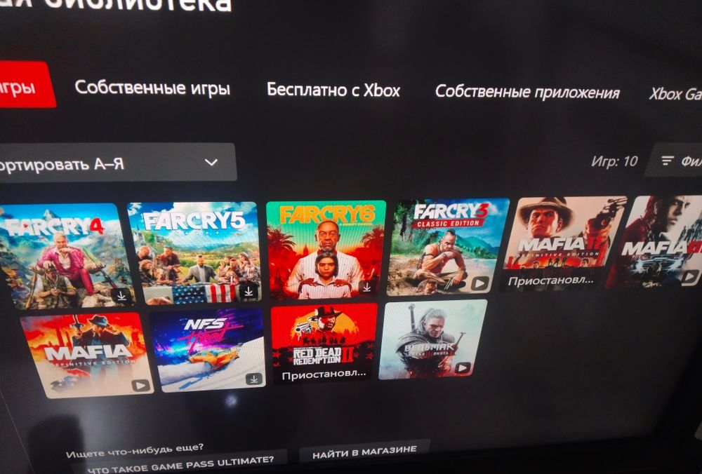 Xbox One 500gb в хорошем состоянии