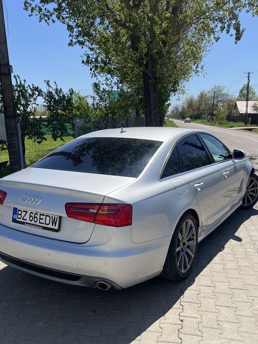 Audi A6 C7 / distronic / head up / nightvision / quattro