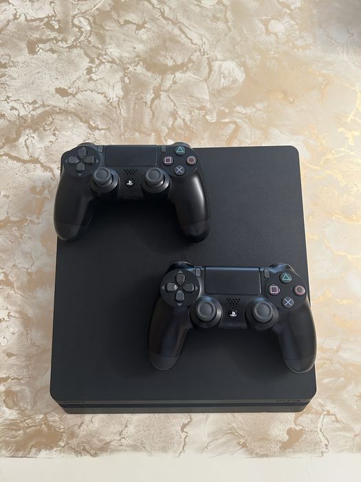 PlayStation 4 + 8 игр