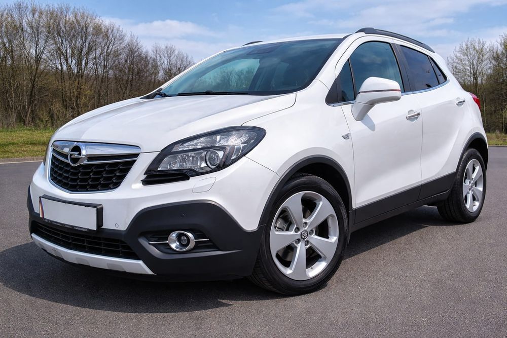 Vând Opel Mokka AUTOMAT, trapă,BOSE..alb perlat!
