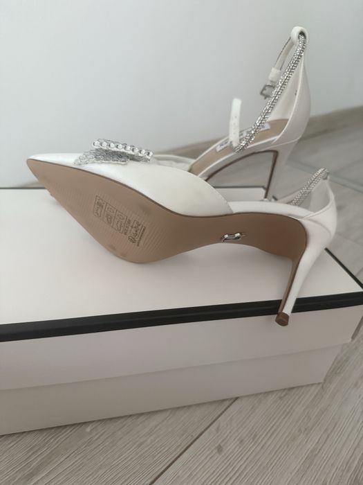 Pantofi mireasa Steve Madden marimea 37 noi
