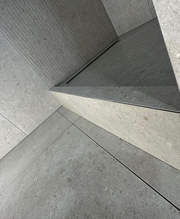 Укладка кафеля .