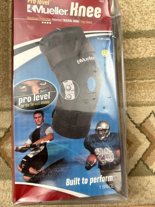 Наколенник Mueller