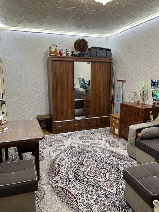 Чилонзор 16  квартира   1 в 2 / 5 / 5