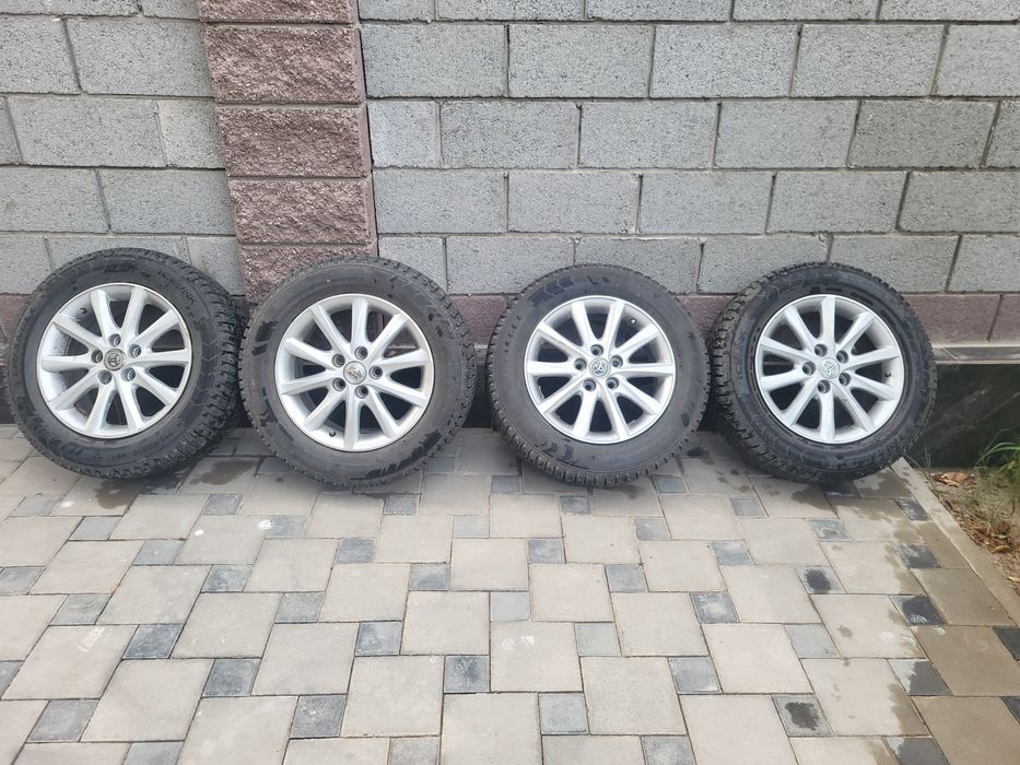 Продам шины б/у.