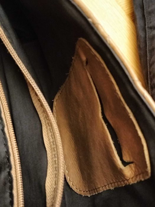 Poșetă din piele naturală