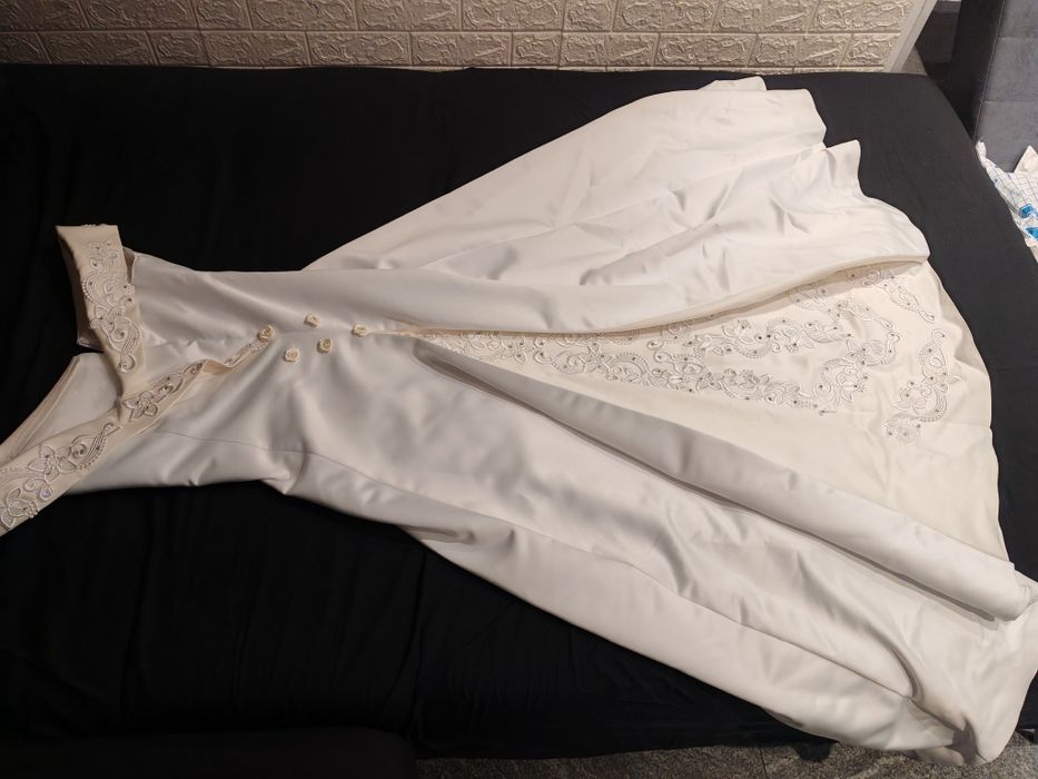 ВСИЧКО за  50 € Сватбена рокля, с бяло палте, чанта, воал, ръкавици, о