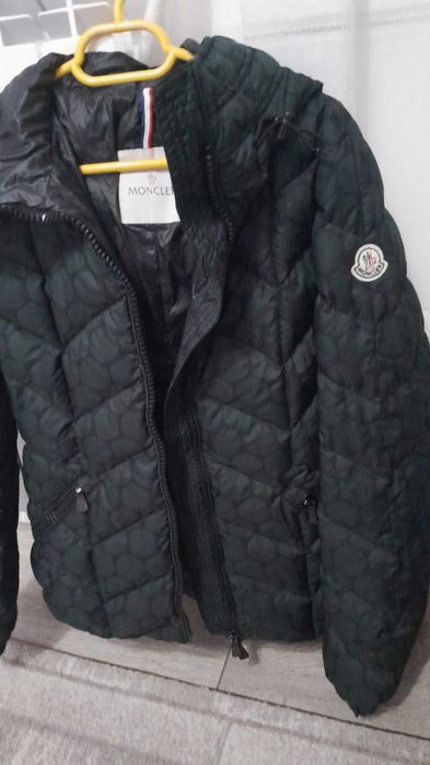 Jacheta dama Moncler