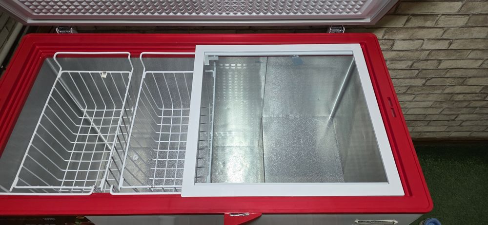 Морозильник Shiwaki 330л,б/у