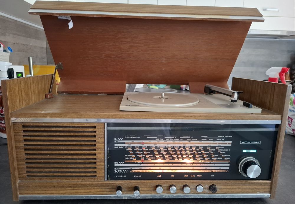 Radio pe lampi Körting Amica 1969