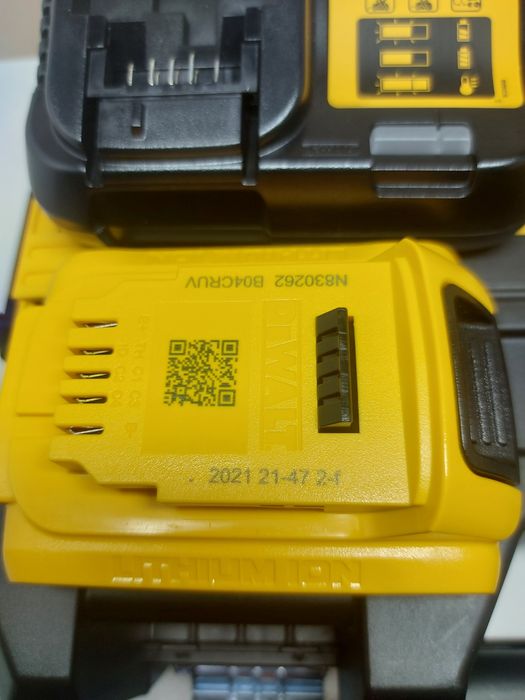 Нов комплект импакт Dewalt DCF809D2