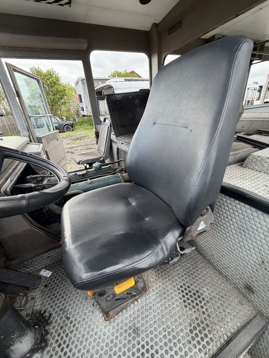 Седалки за бус/камион/спец техника – регулируеми, здрави