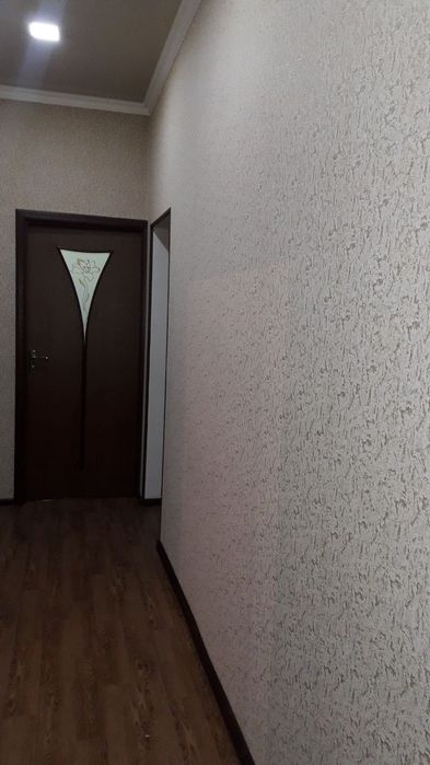 Продаётся 2-х комнатная квартира в центре Чирчика ул.А.Навои