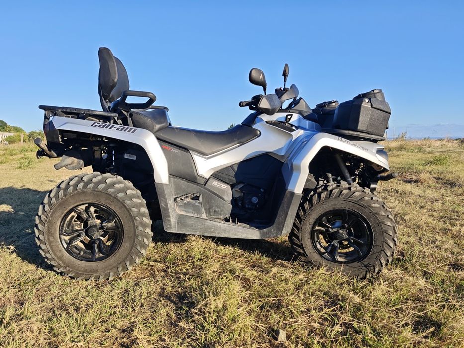 Can Am.       atv