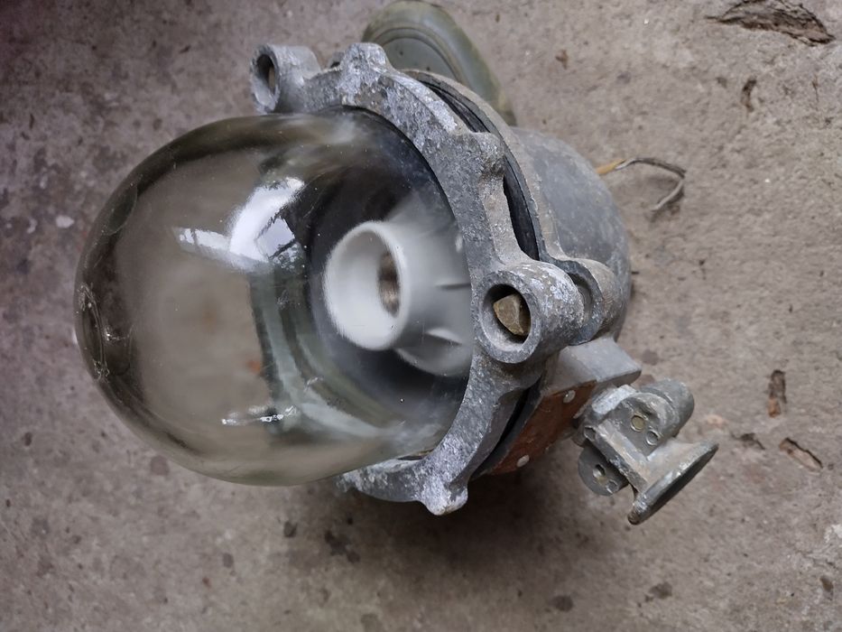 Lampa industriala mare
