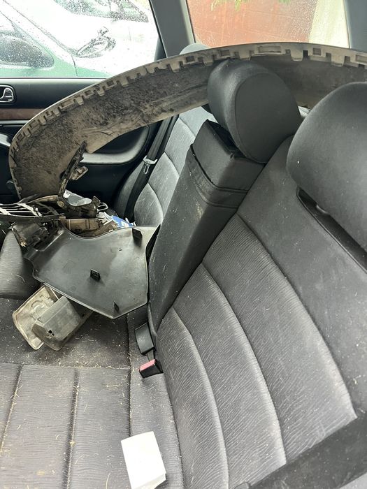 Ауди А4 B5 1.6 На части