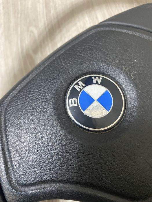 Руль бмв е36.