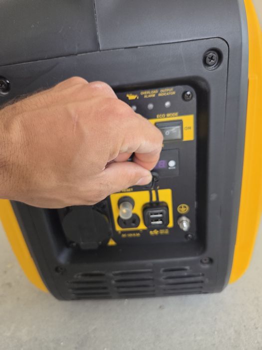 Генератор Dewalt DXGNI20e