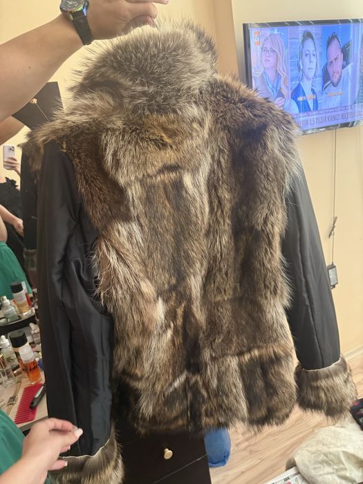 Яке от естествен косъм и кожа