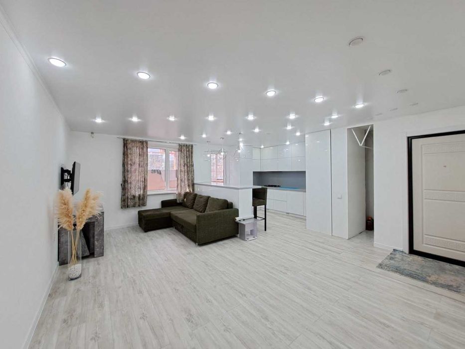 3-комн. квартира, 72.2м², р-н Сити Центр.