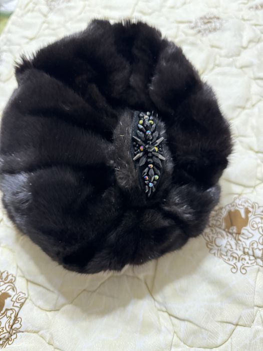 Шапки норковые красивые